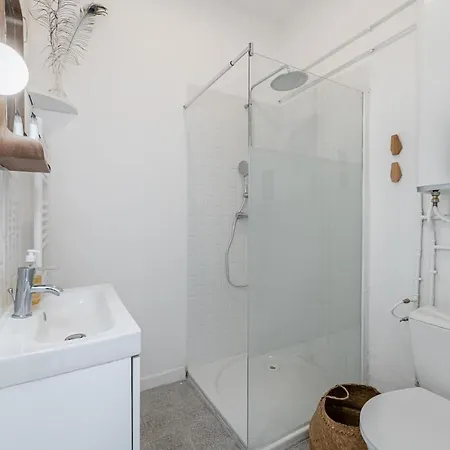 Le Borely: Climatise Avec 2 Chambres, A 800m De La